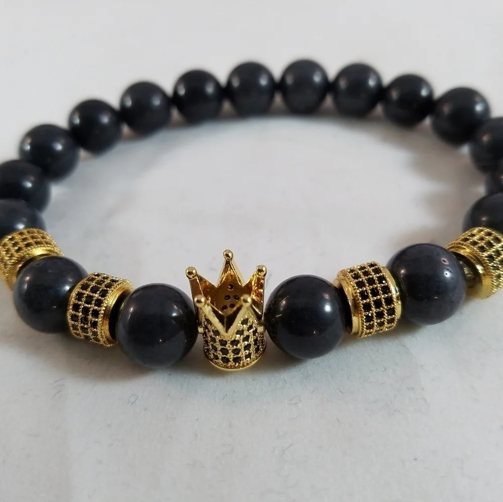 Hand Crafted Natural Stone Crown Stretch Bracelet 7.5” Gemstone Gray Charm